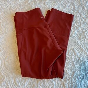 Old Navy Active Capri Pocket Legging